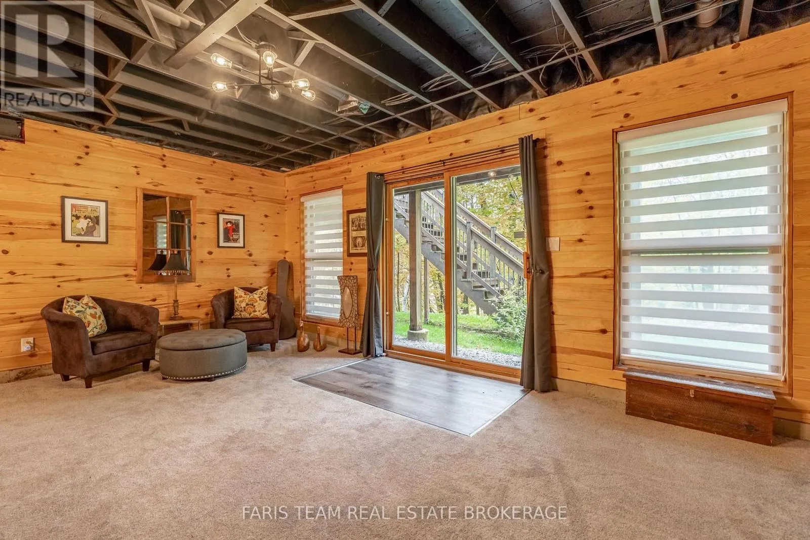 17 BRIDLE PATH