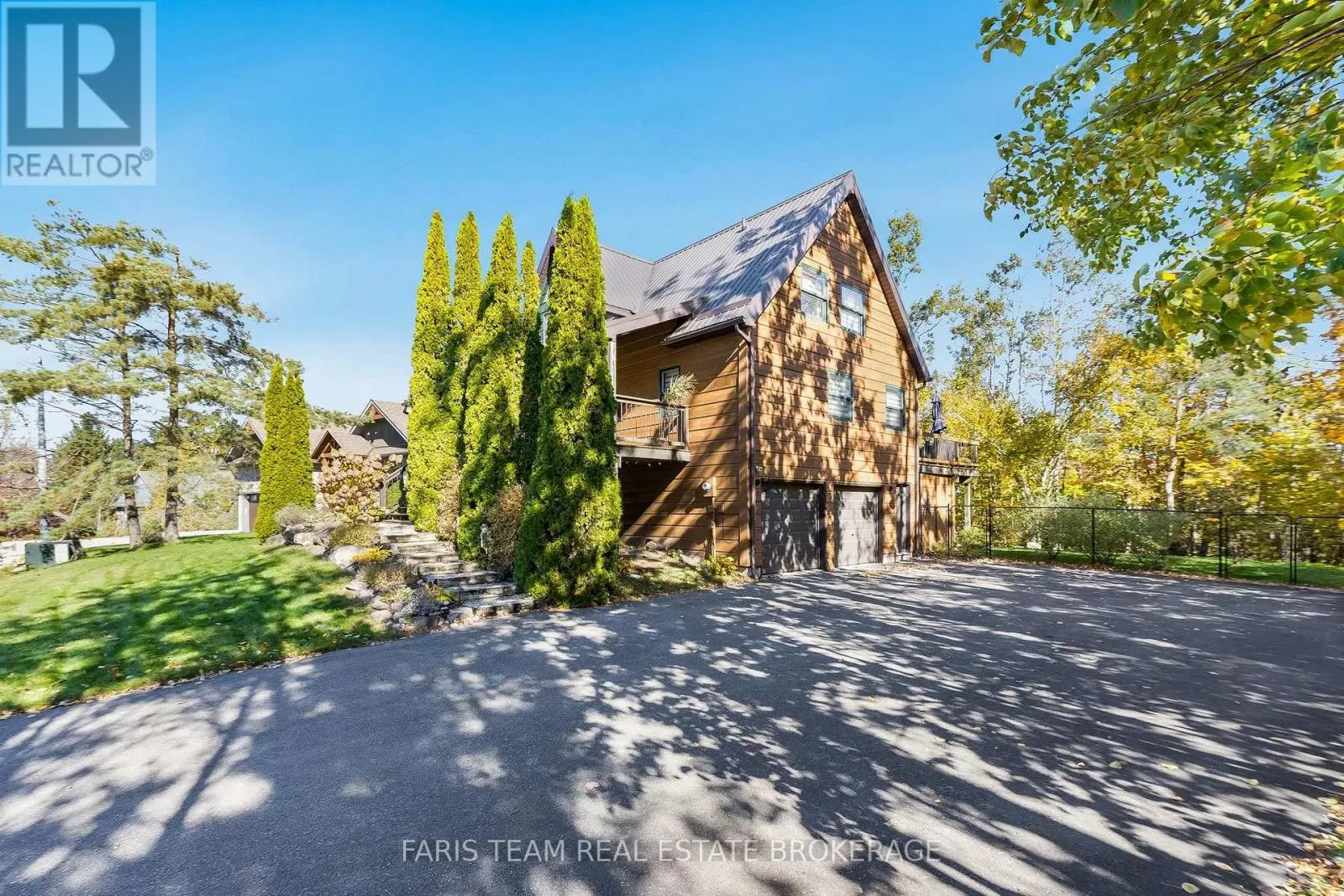 17 BRIDLE PATH
