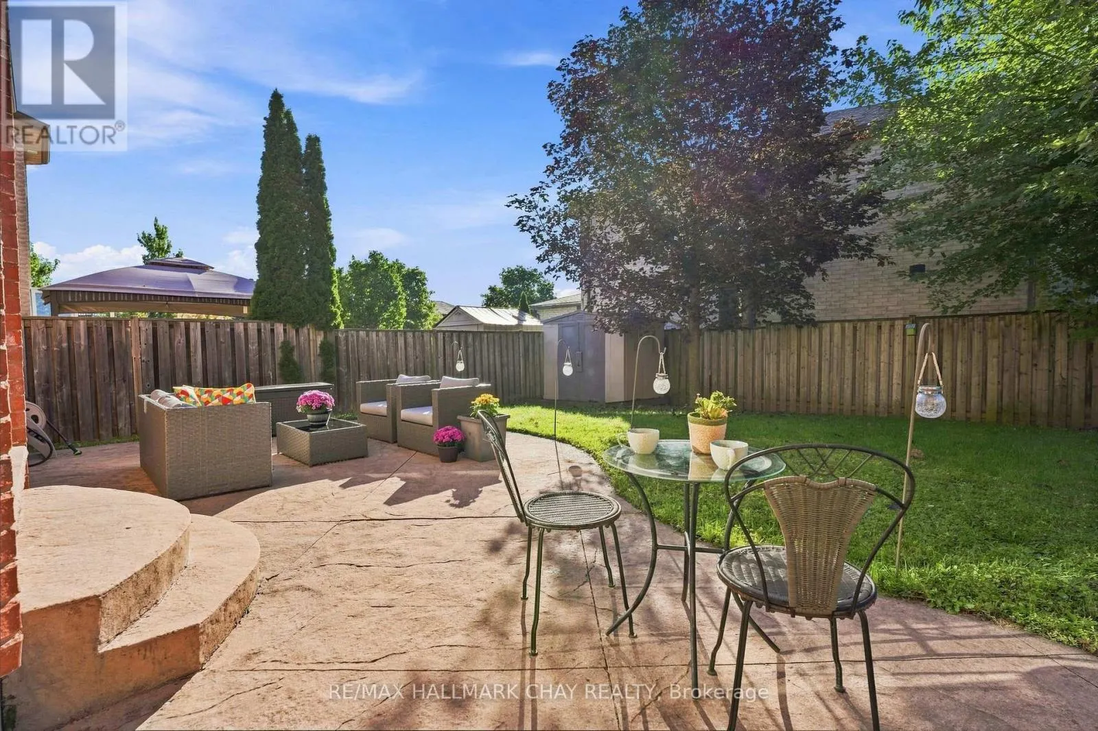 17 SHERWOOD COURT