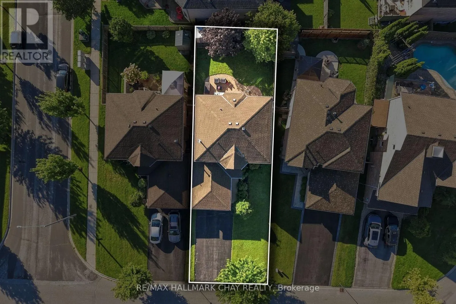17 SHERWOOD COURT