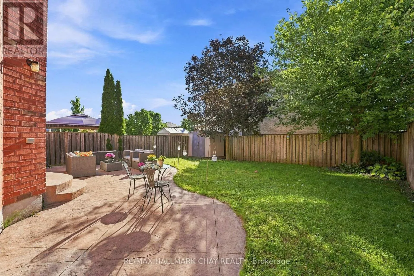 17 SHERWOOD COURT