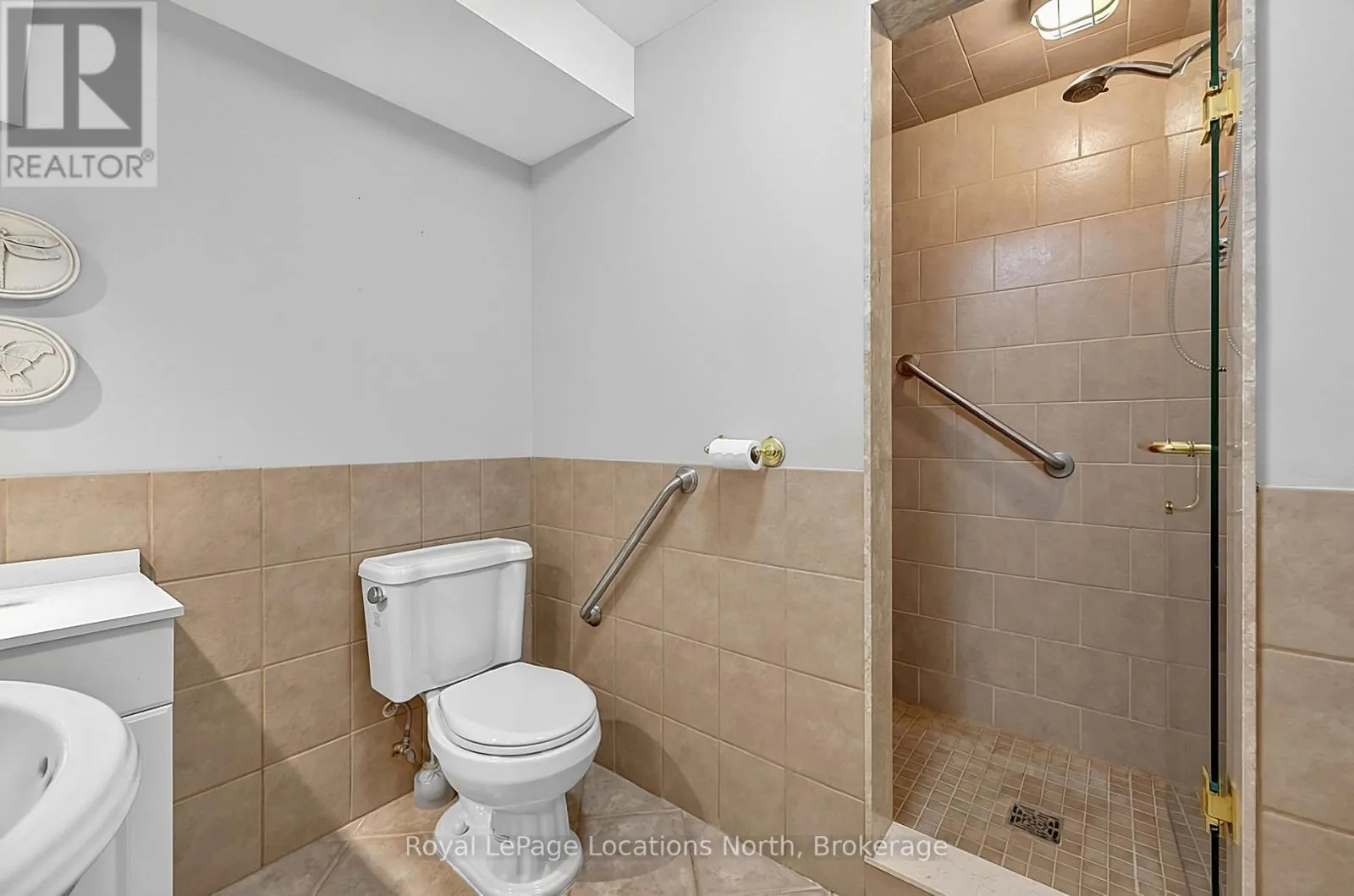 1 - 1 WOODLAND COURT #1