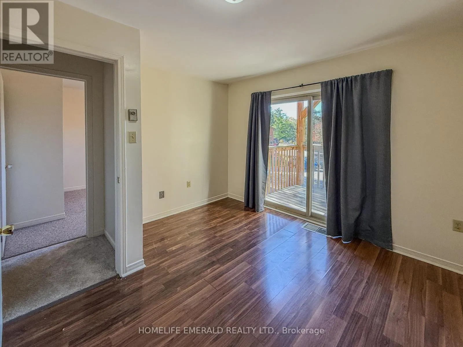 8 - 14 SHADOWOOD ROAD
