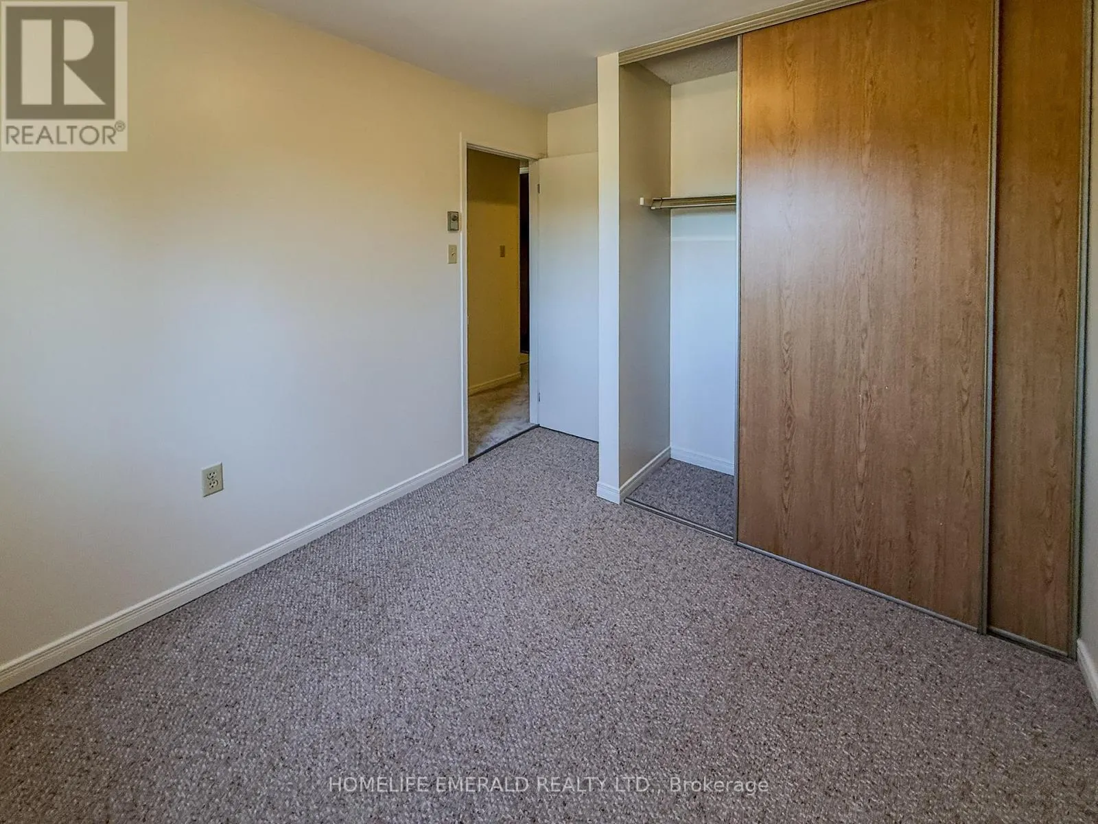 8 - 14 SHADOWOOD ROAD