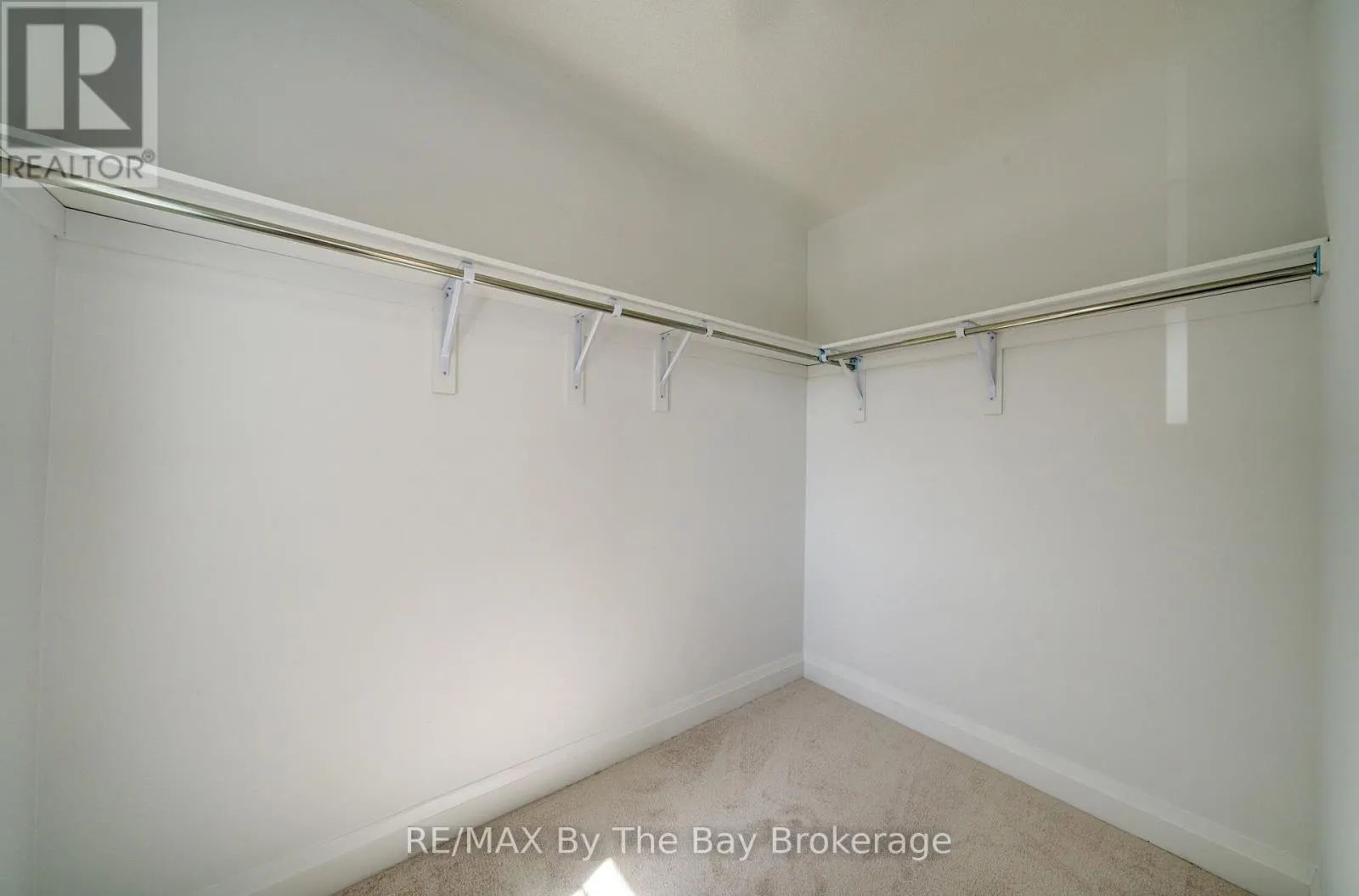 38 AMBER DRIVE