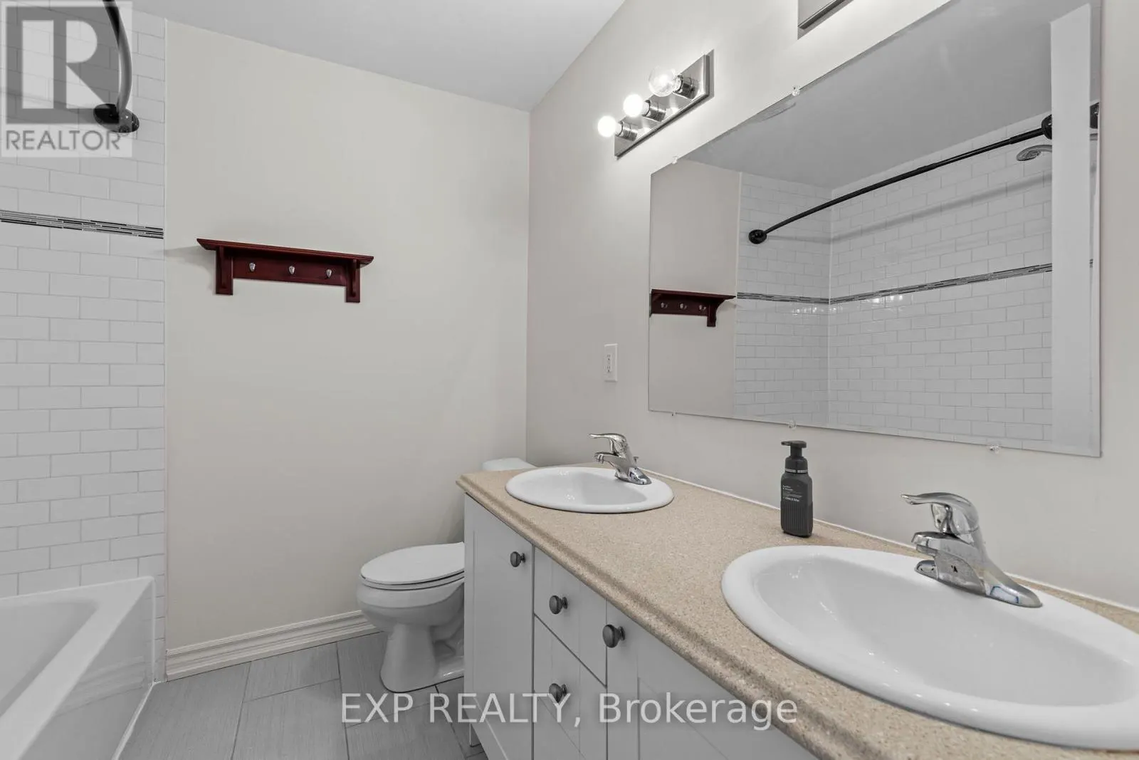 12 - 12 LANKIN BOULEVARD