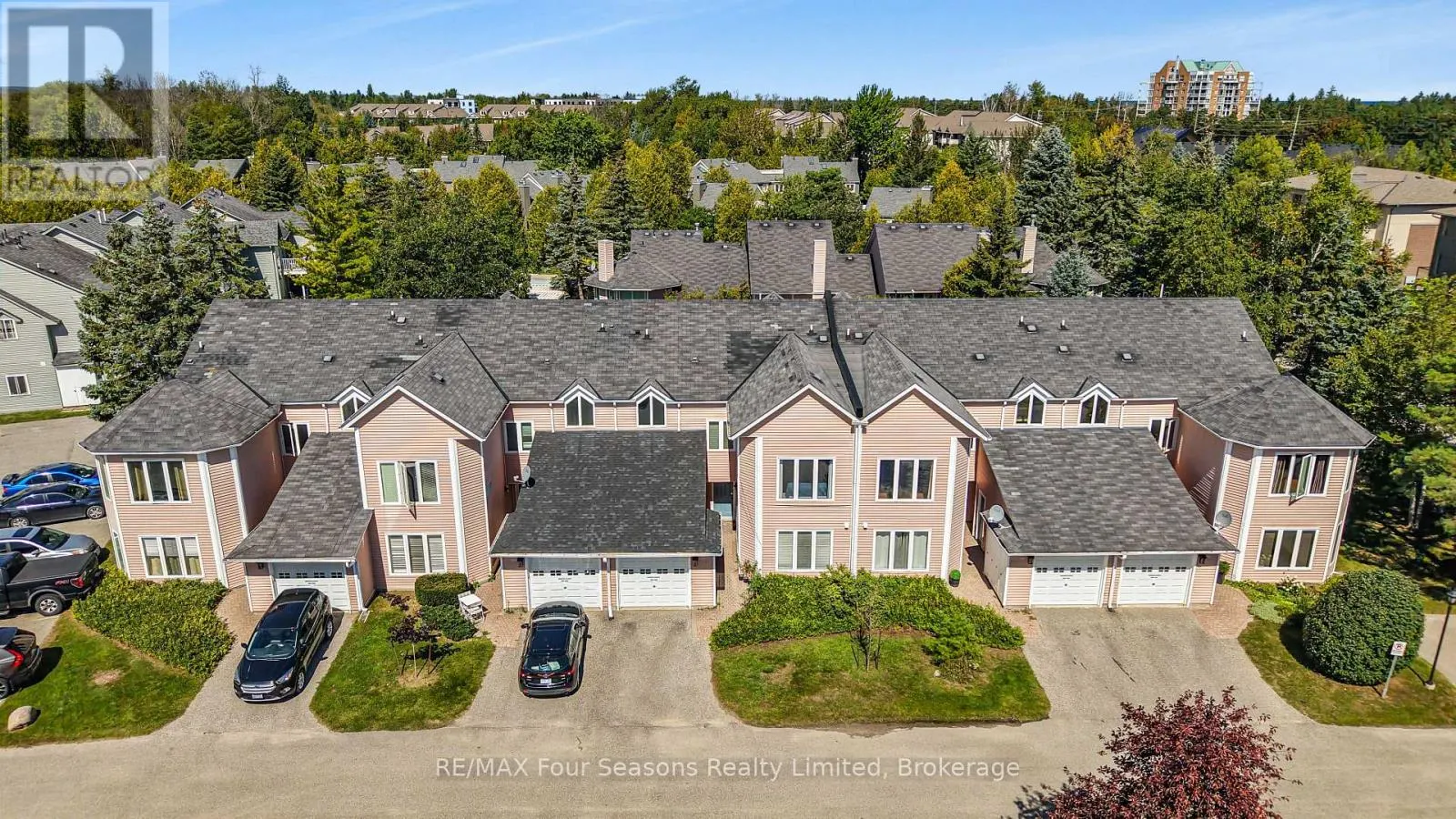 839 - 34 DAWSON DRIVE #839
