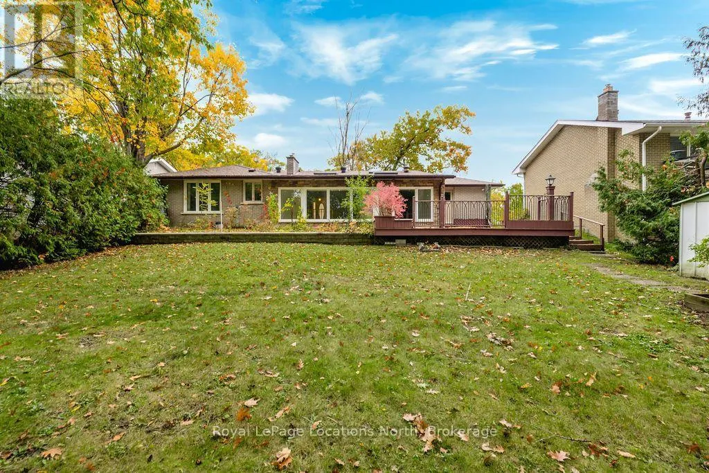 9 VINE CRESCENT