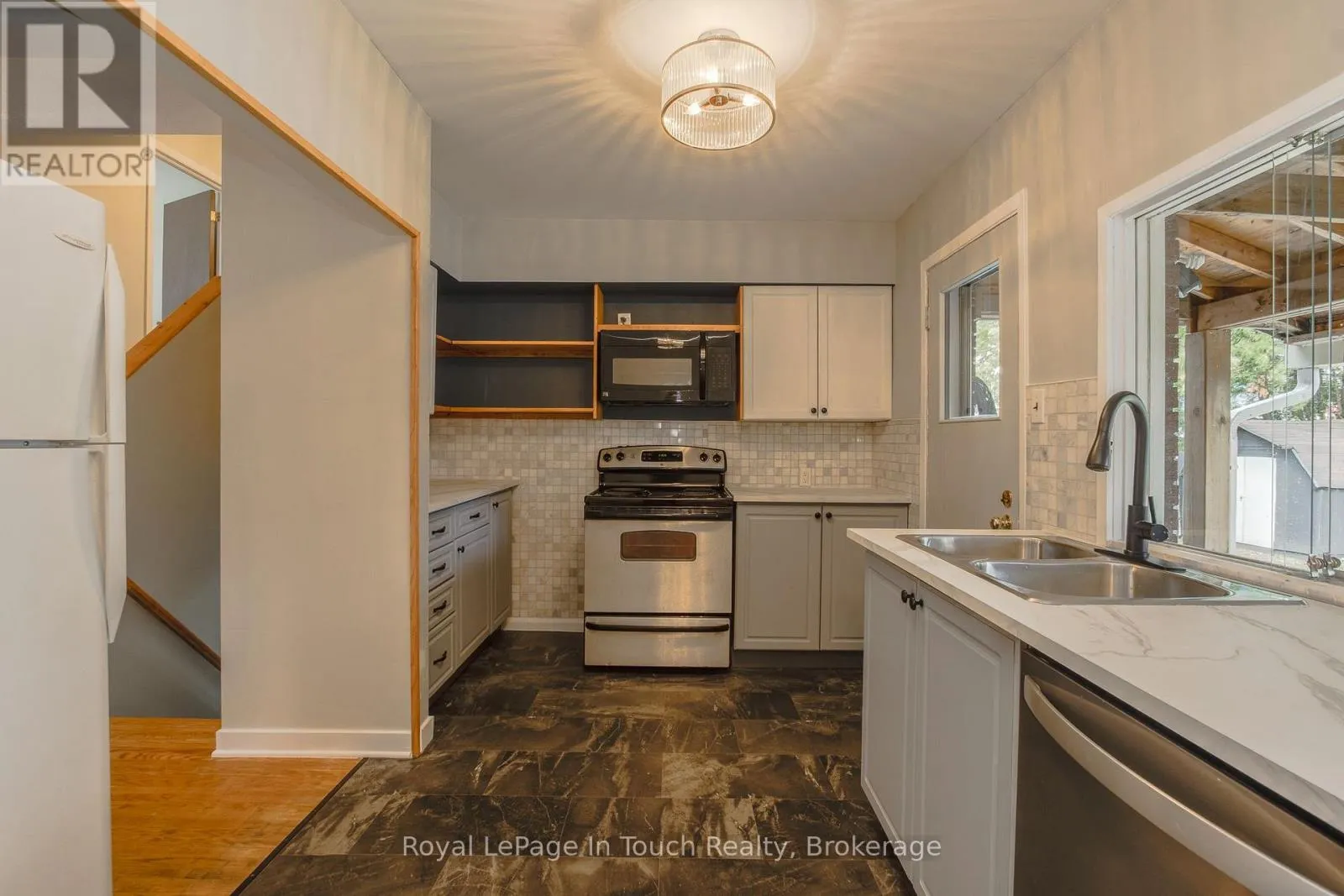 255 EIGHTH STREET