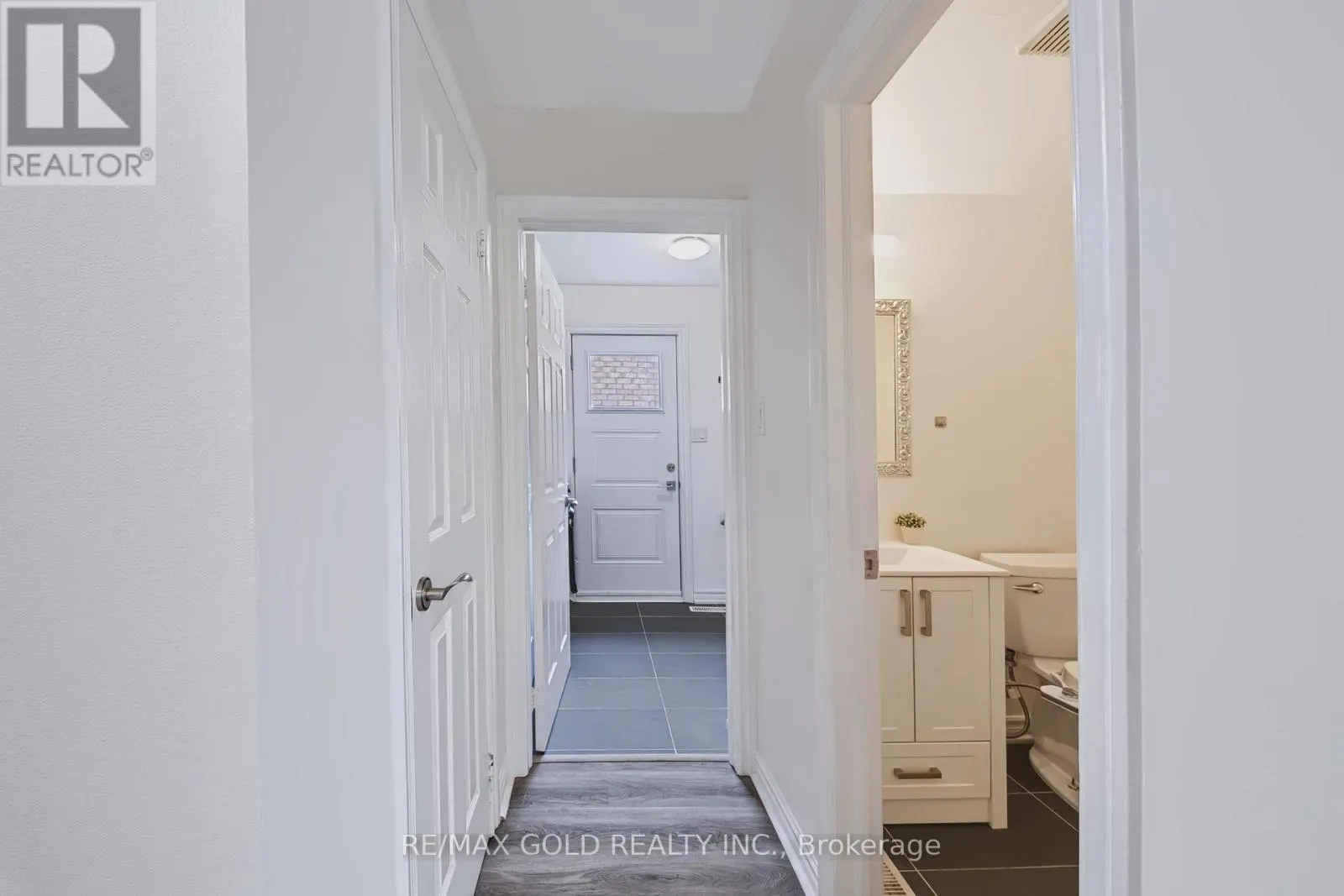 43 GOLDEN MEADOW ROAD