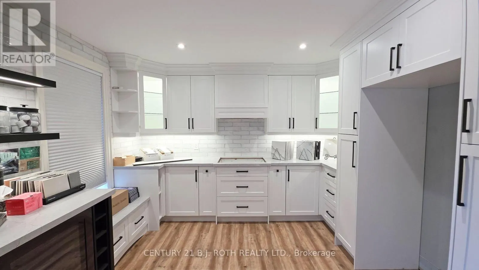C - 159 ANNE STREET S