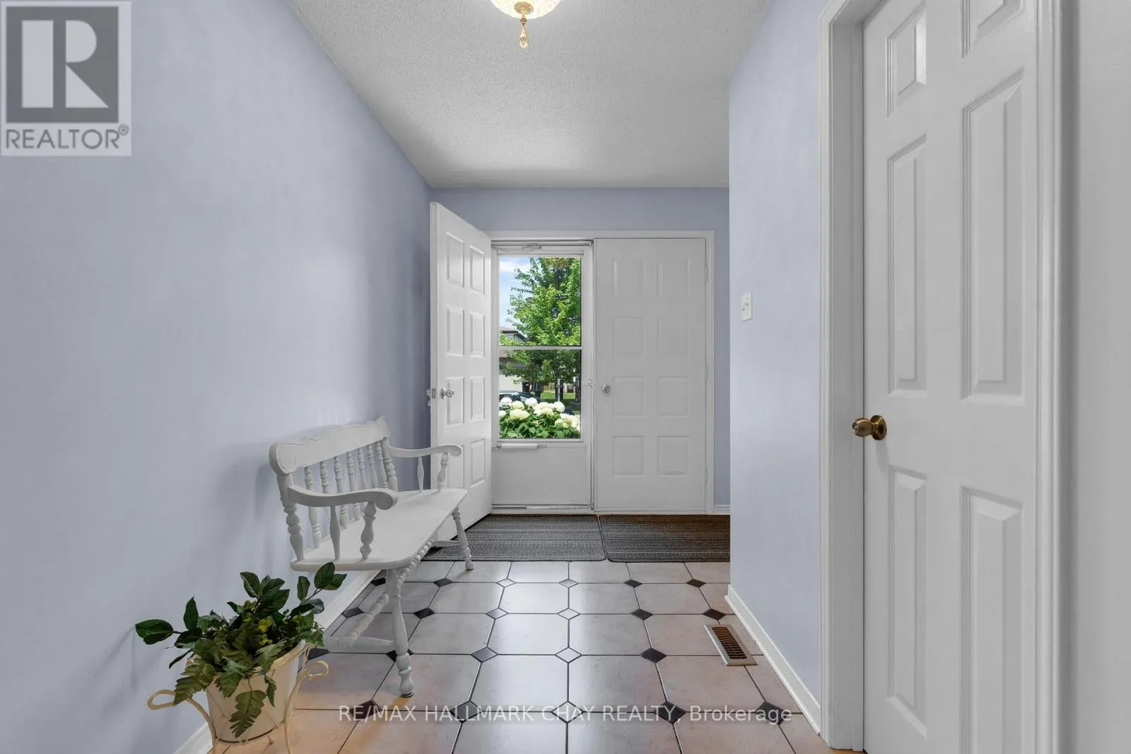 86 TRILLIUM CRESCENT
