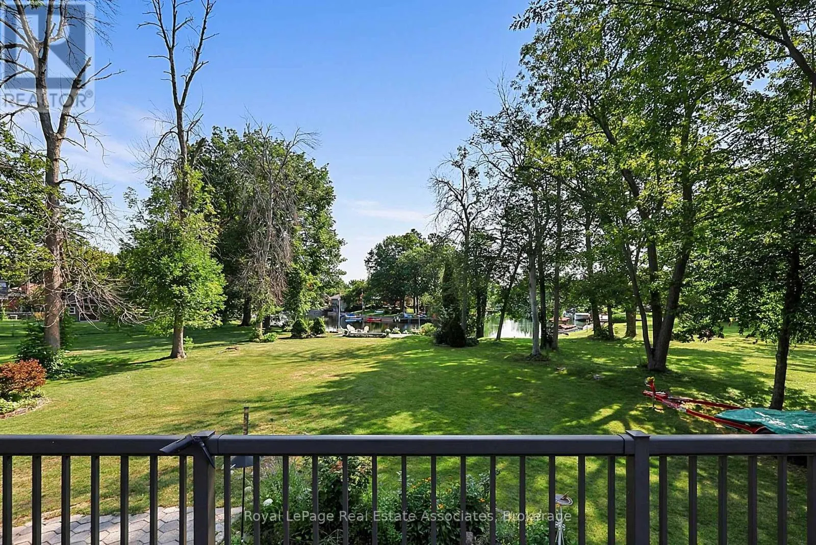 408 MOONEY CRESCENT