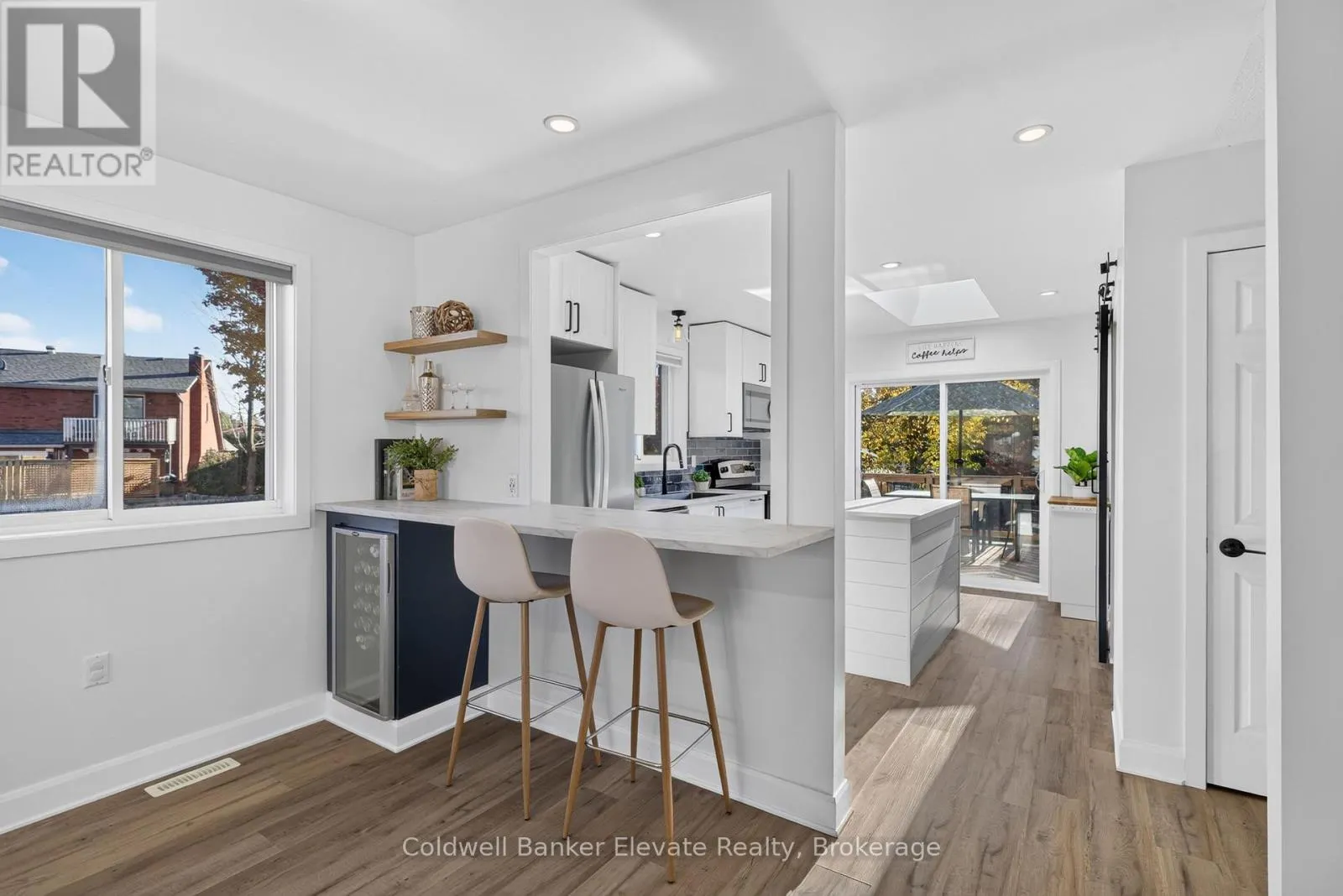 15 NAKISKA COURT