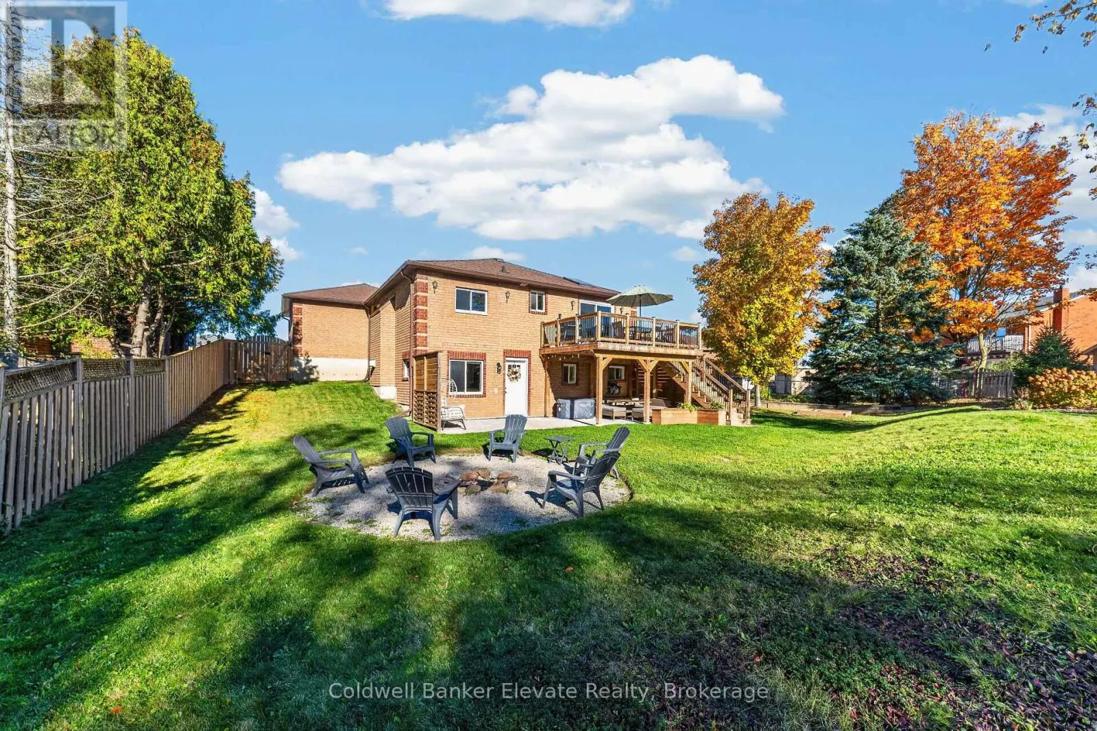 15 NAKISKA COURT