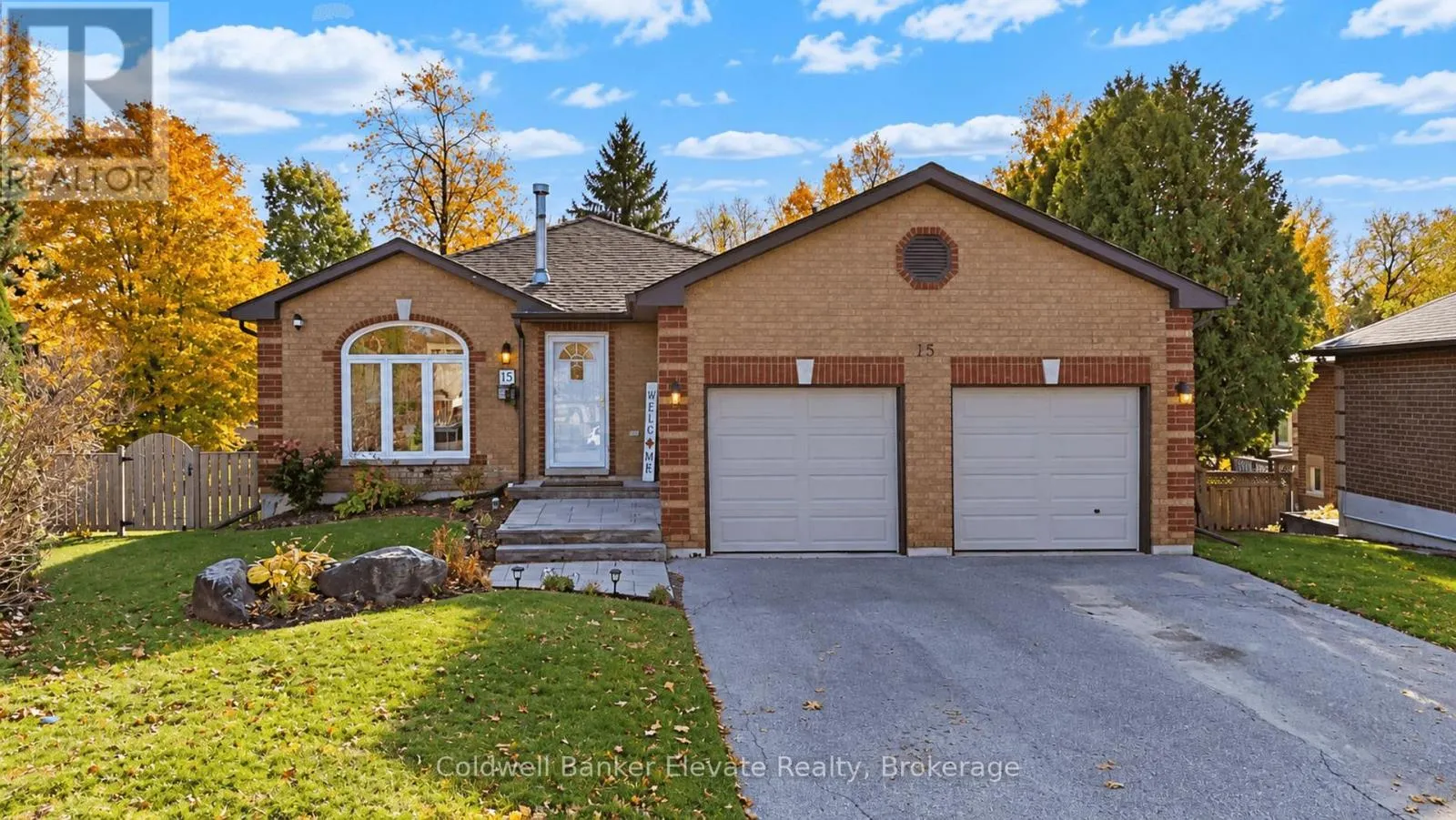 15 NAKISKA COURT