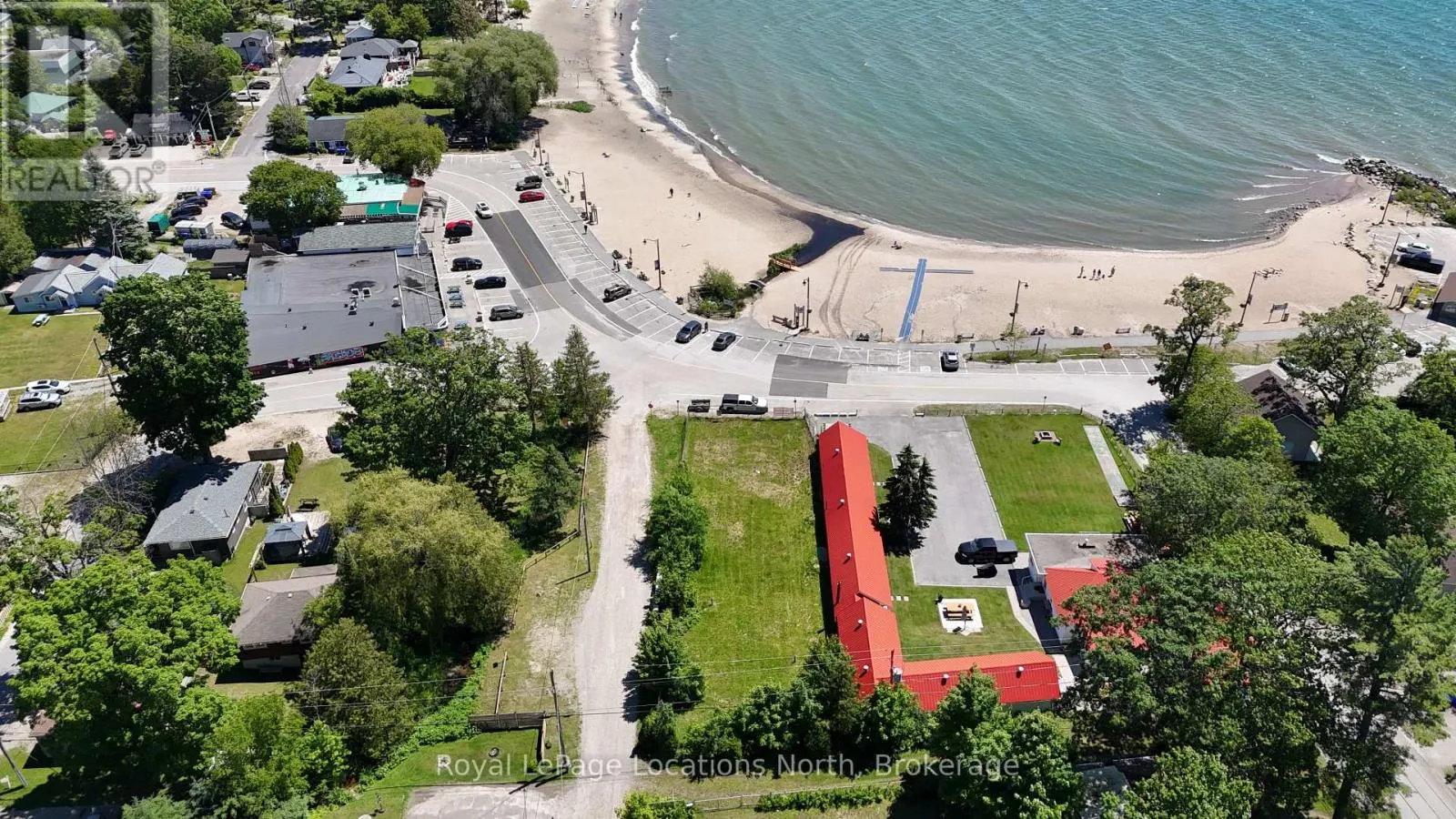 11 TINY BEACHES ROAD N