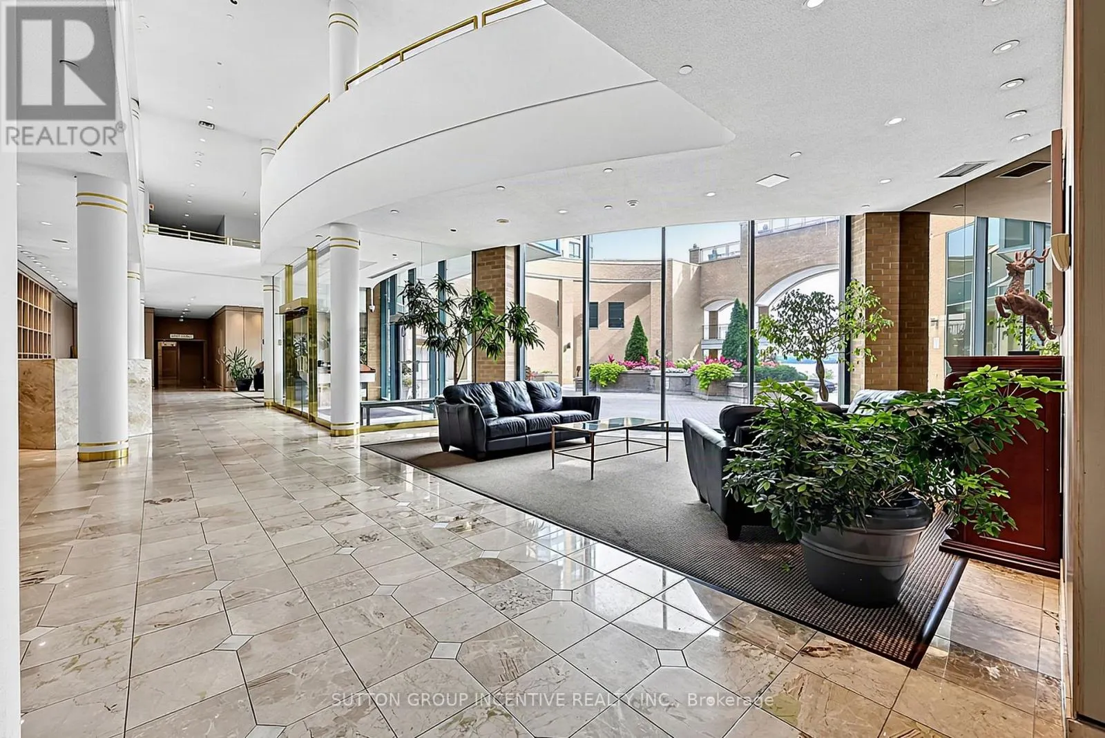 304 - 140 DUNLOP STREET E