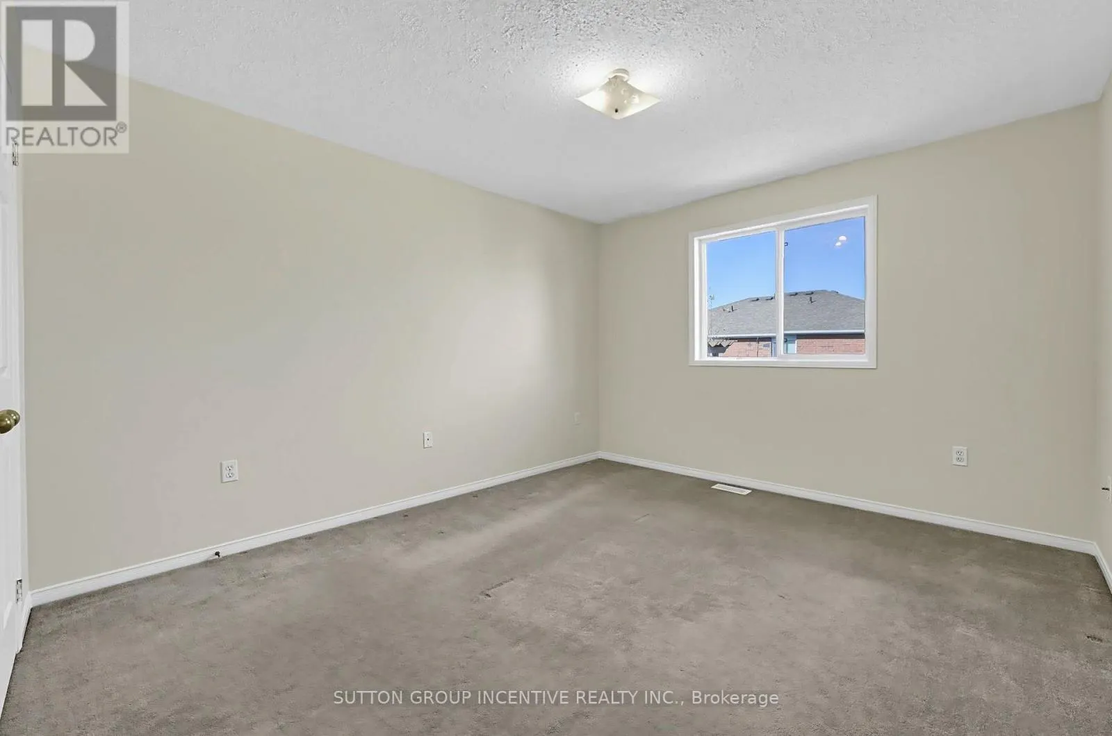 8 LUCAS AVENUE