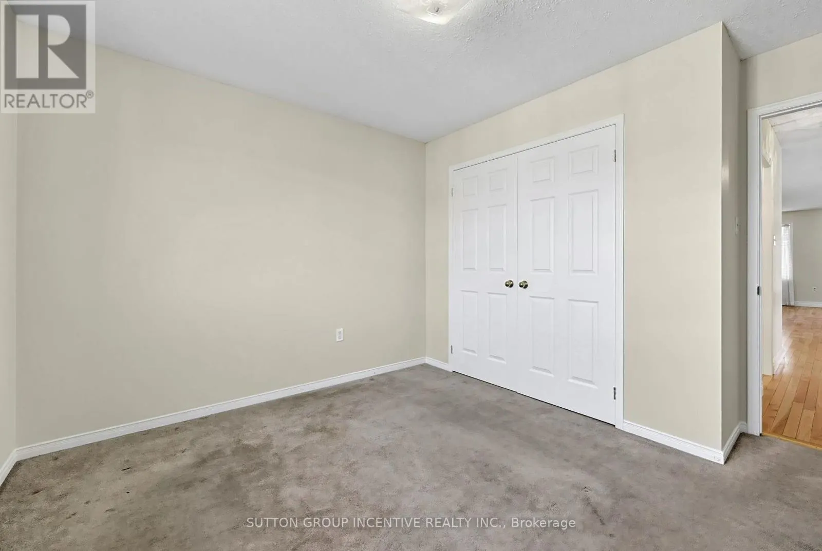 8 LUCAS AVENUE