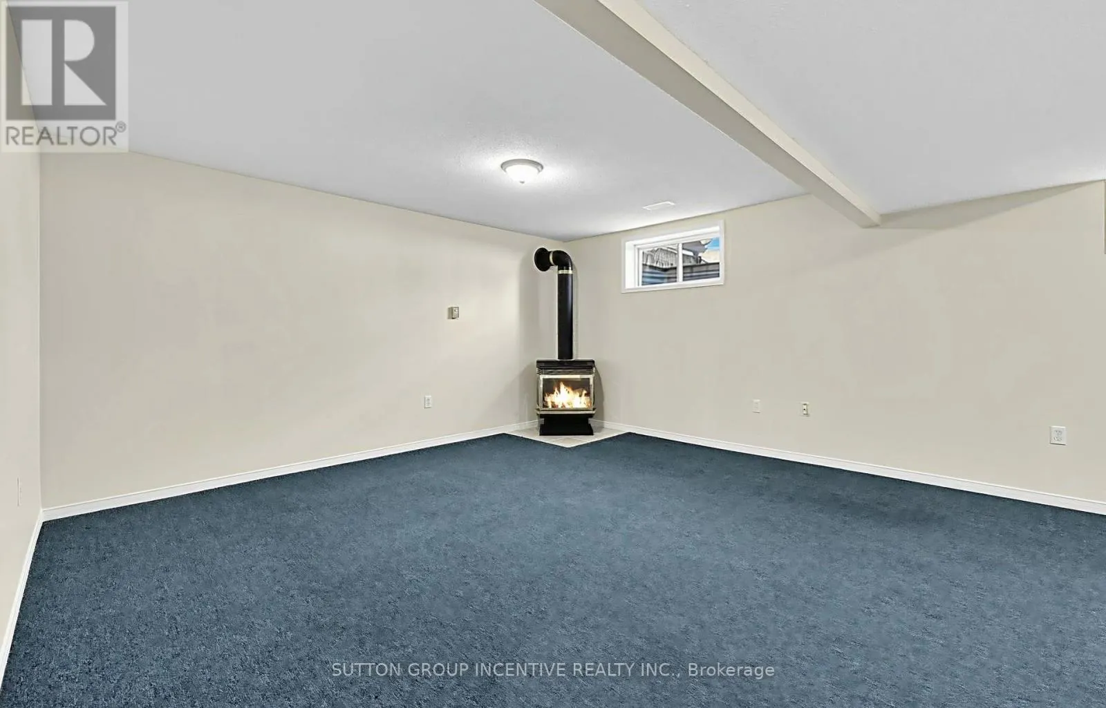 8 LUCAS AVENUE