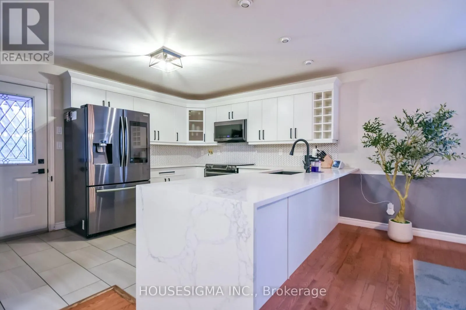 3965 PARKSIDE DRIVE