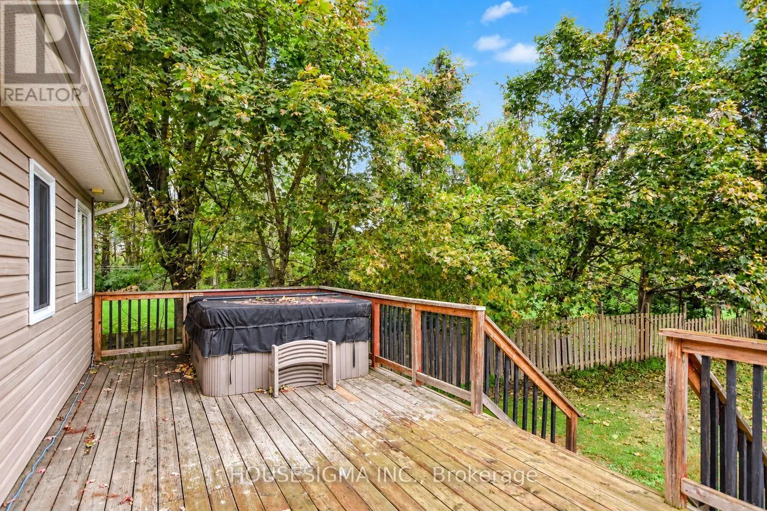 3965 PARKSIDE DRIVE