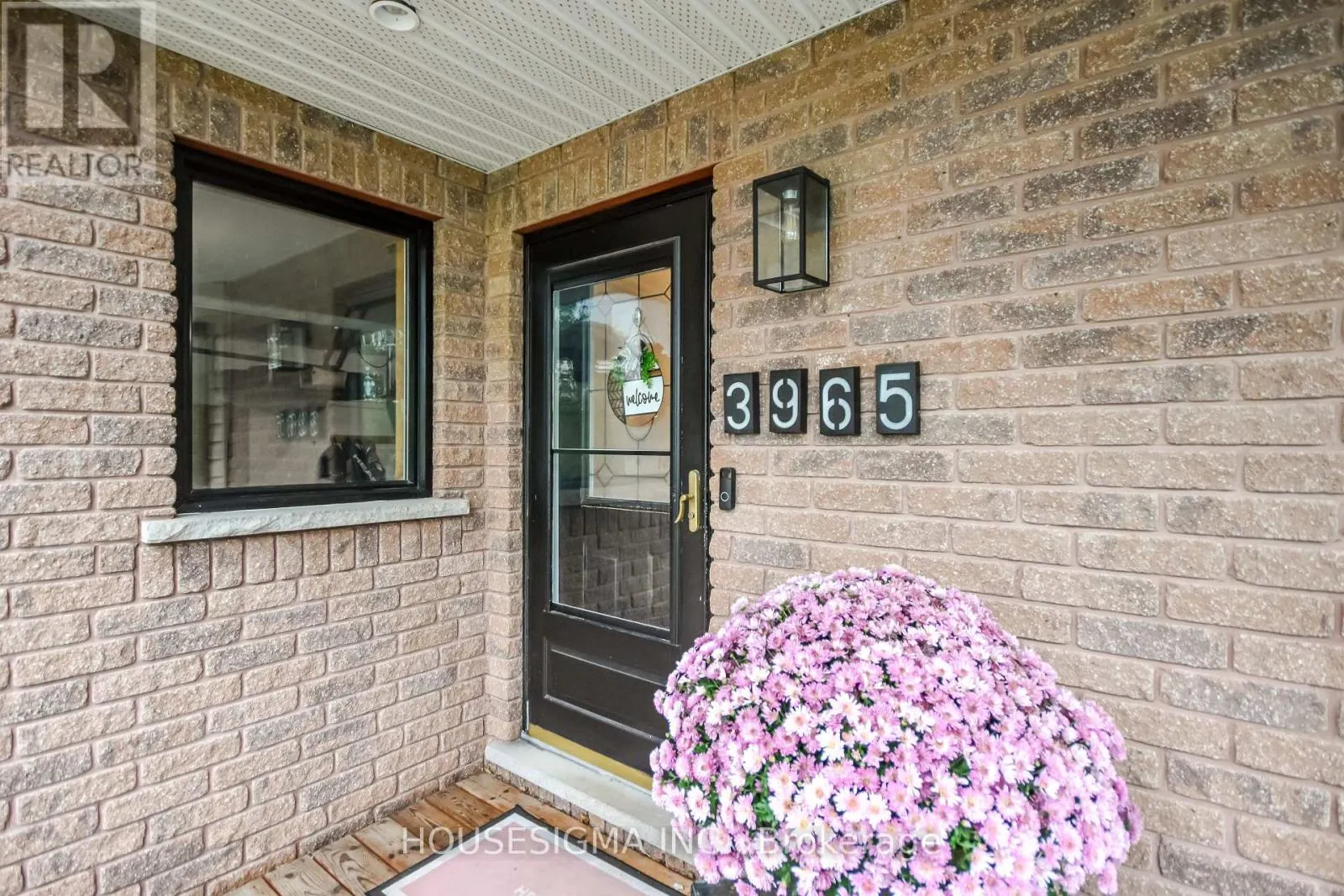3965 PARKSIDE DRIVE