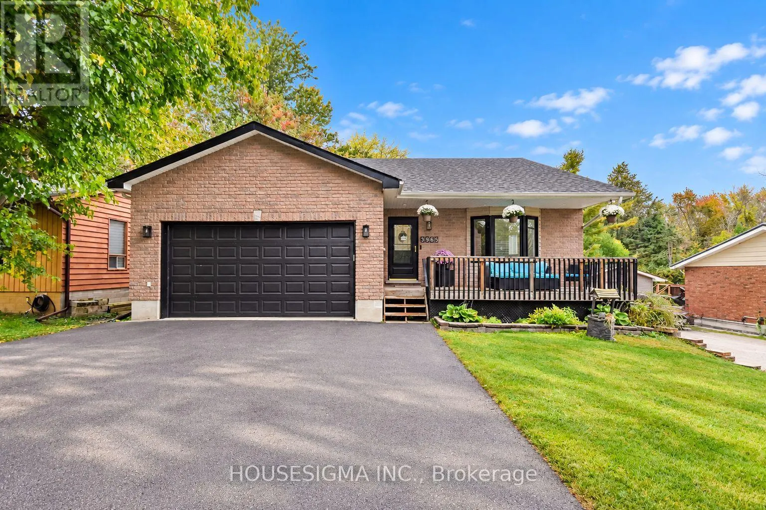 3965 PARKSIDE DRIVE