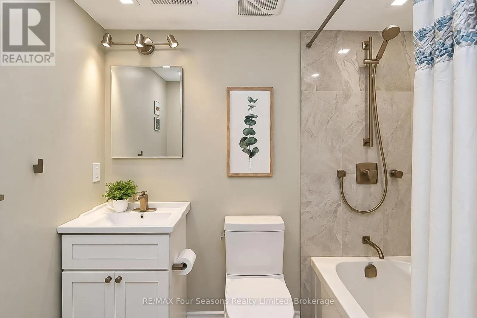 5 - 5 CRANBERRY SHORES #5