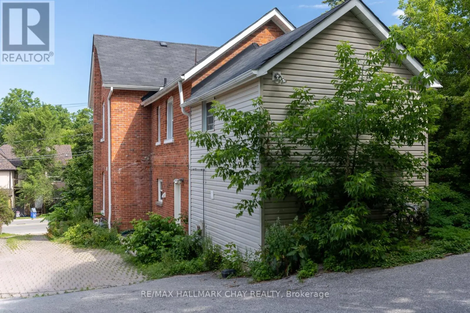 9 PENETANG STREET
