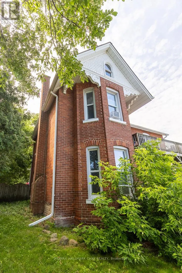 9 PENETANG STREET