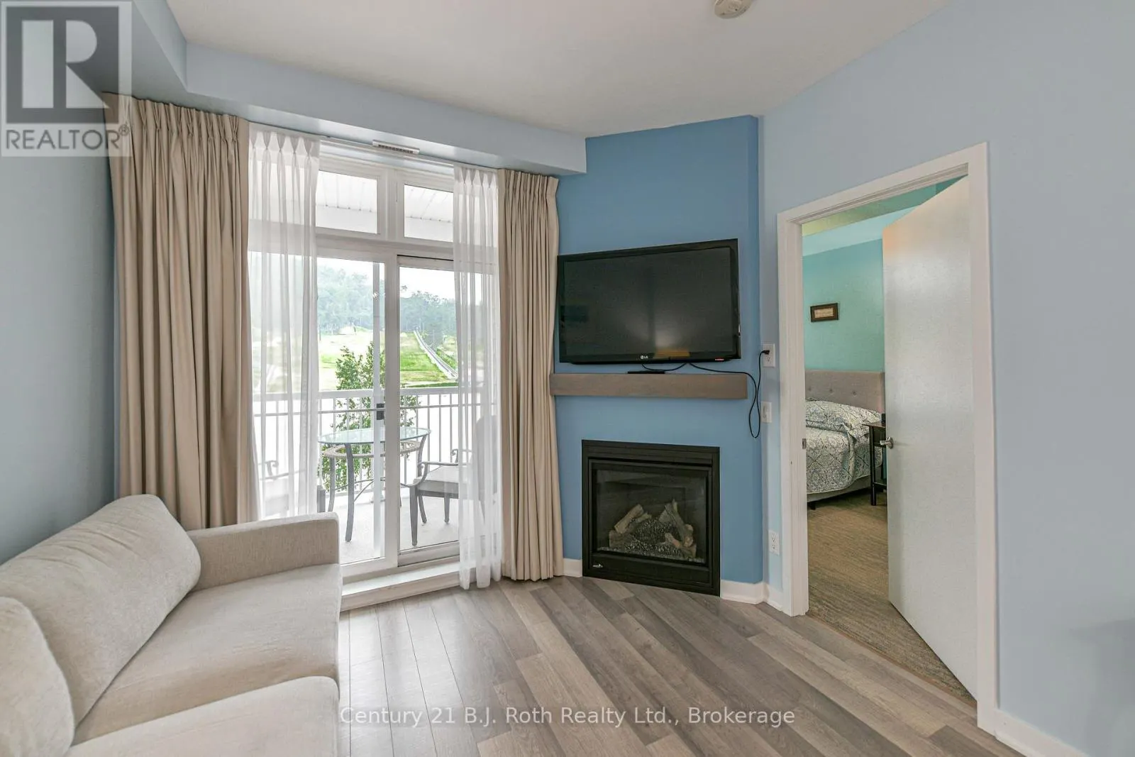 SUITE 206 - 40 HORSESHOE BOULEVARD #Suite 206