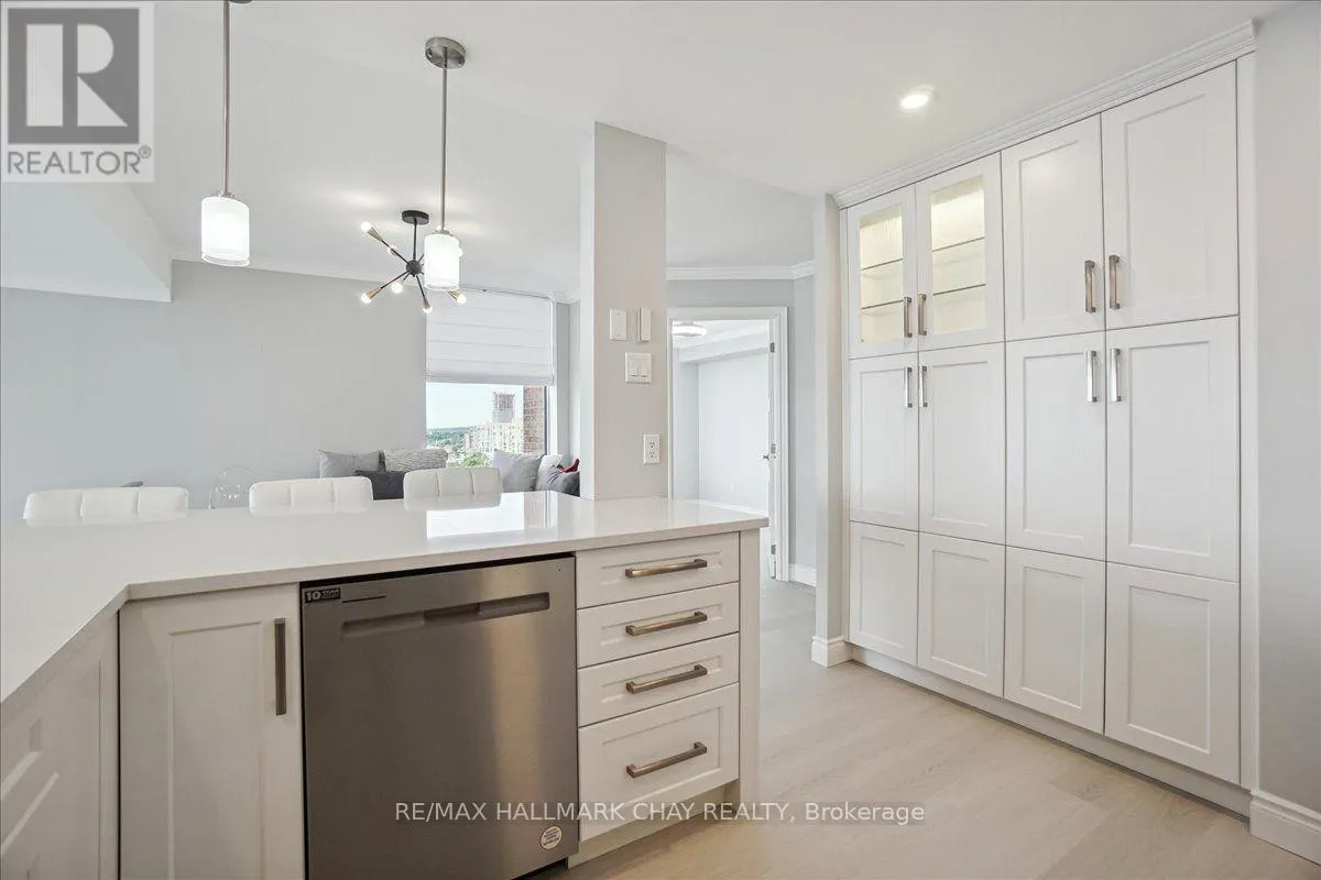1208 - 181 COLLIER STREET