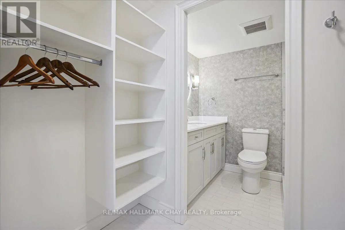 1208 - 181 COLLIER STREET