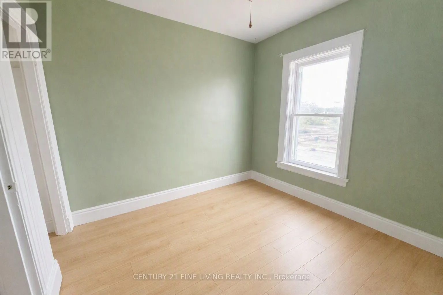 2 - 146 BRADFORD STREET