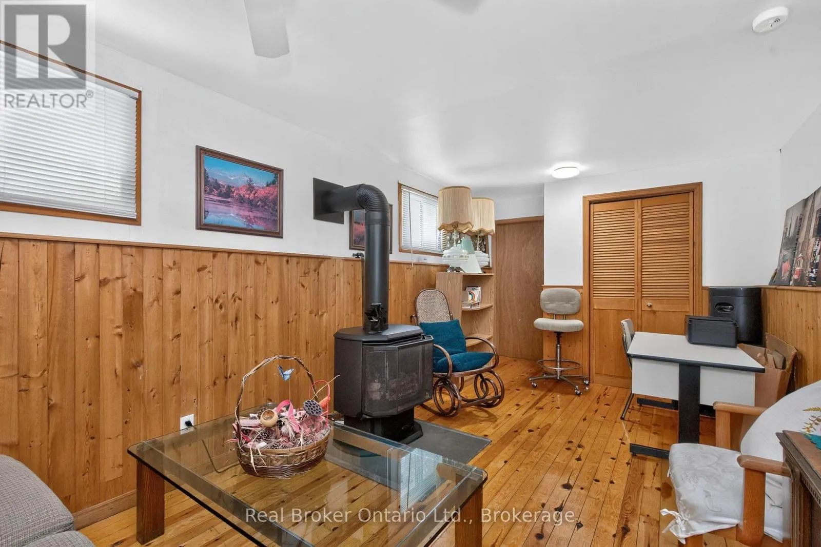 81 ANDREW DRIVE