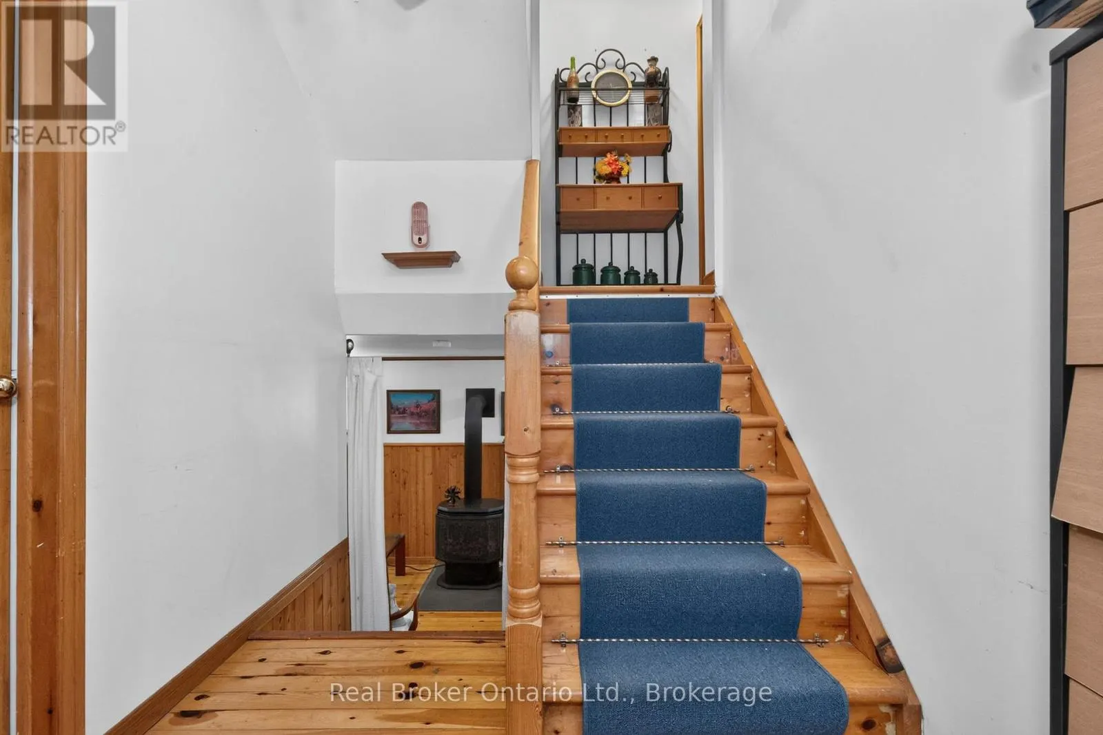 81 ANDREW DRIVE