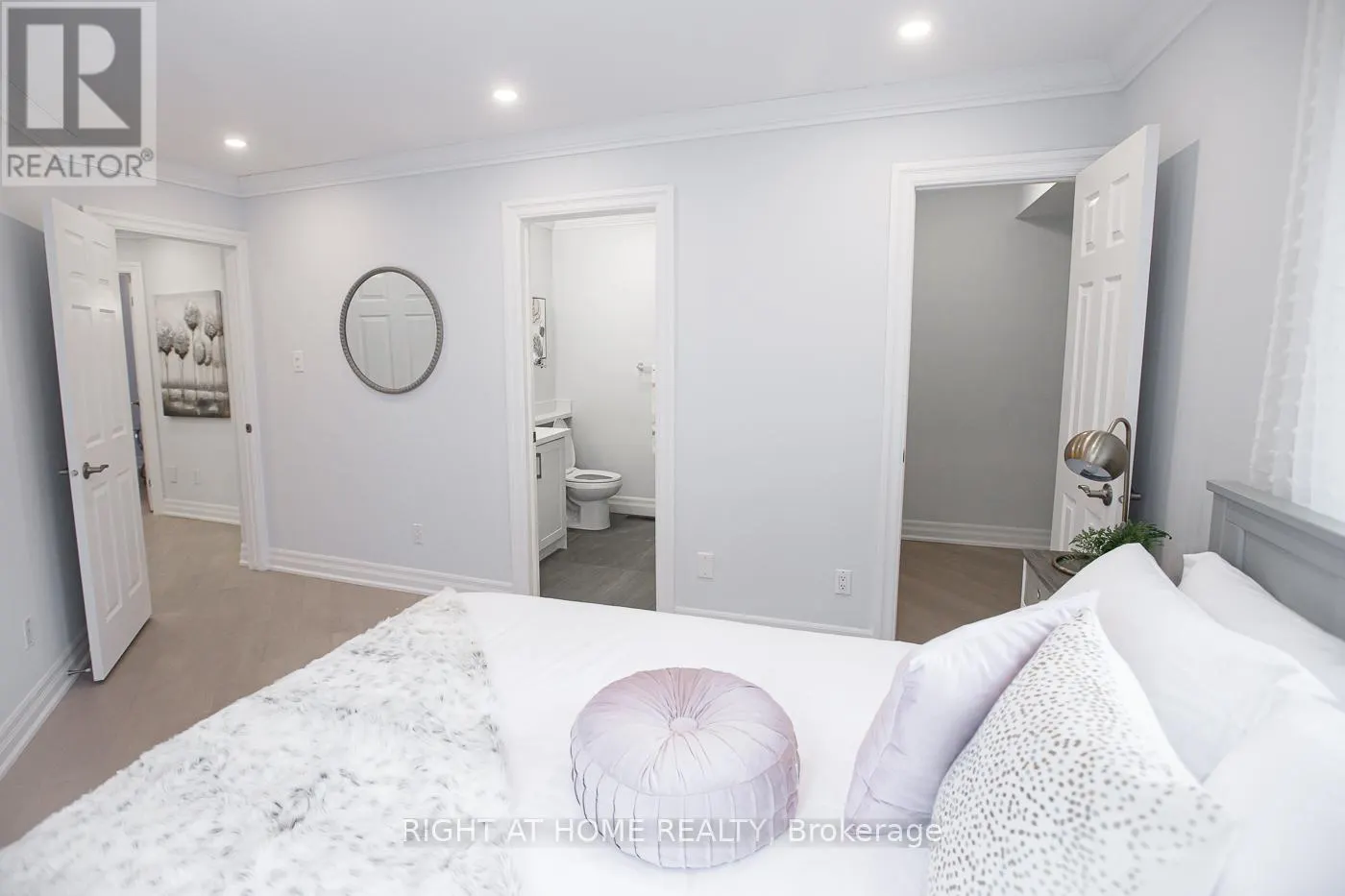 83 - 38 DAWSON DRIVE