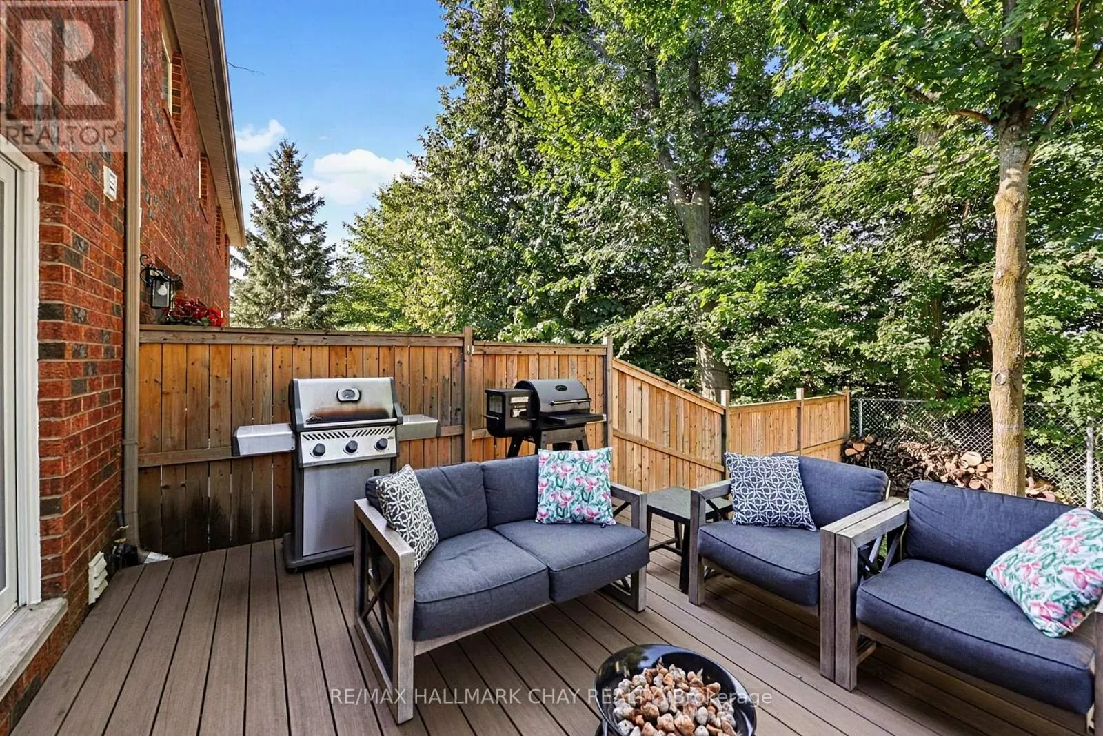 3 - 38 KENWELL CRESCENT