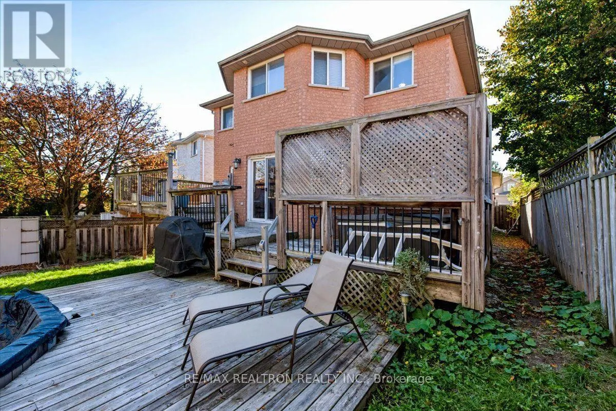 5 WIDGEON STREET