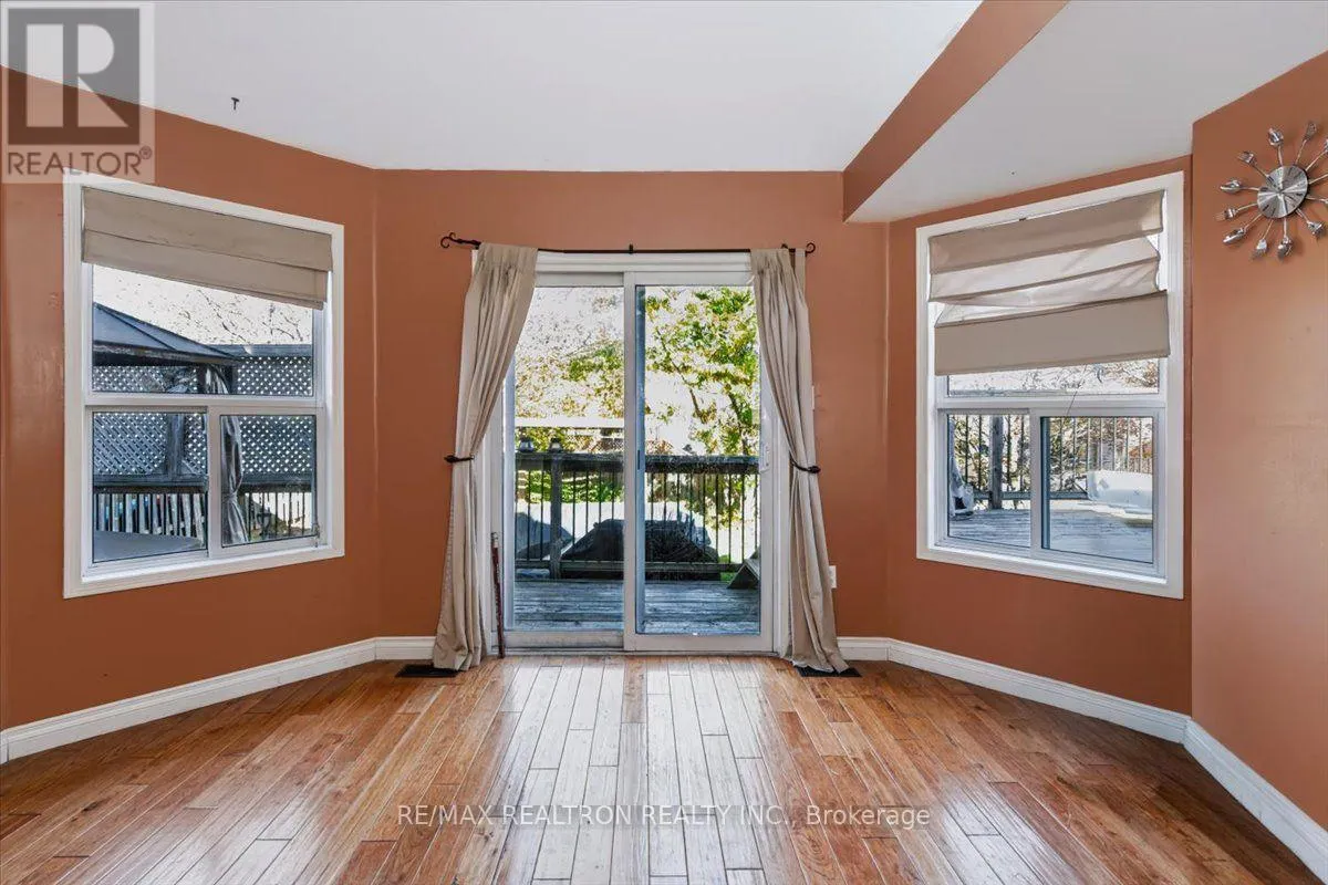 5 WIDGEON STREET