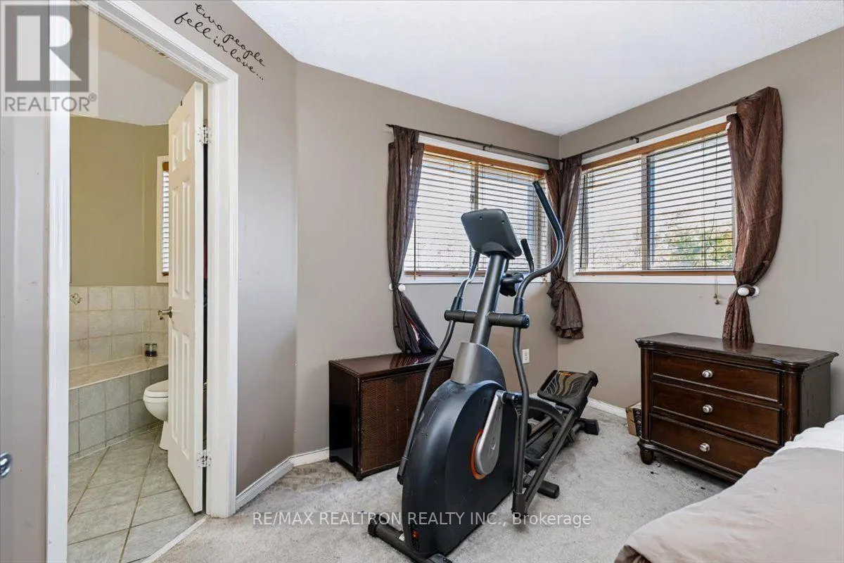 5 WIDGEON STREET