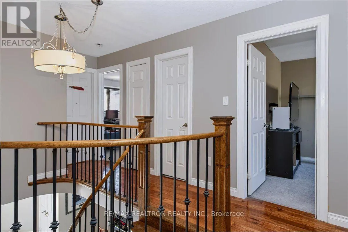 5 WIDGEON STREET