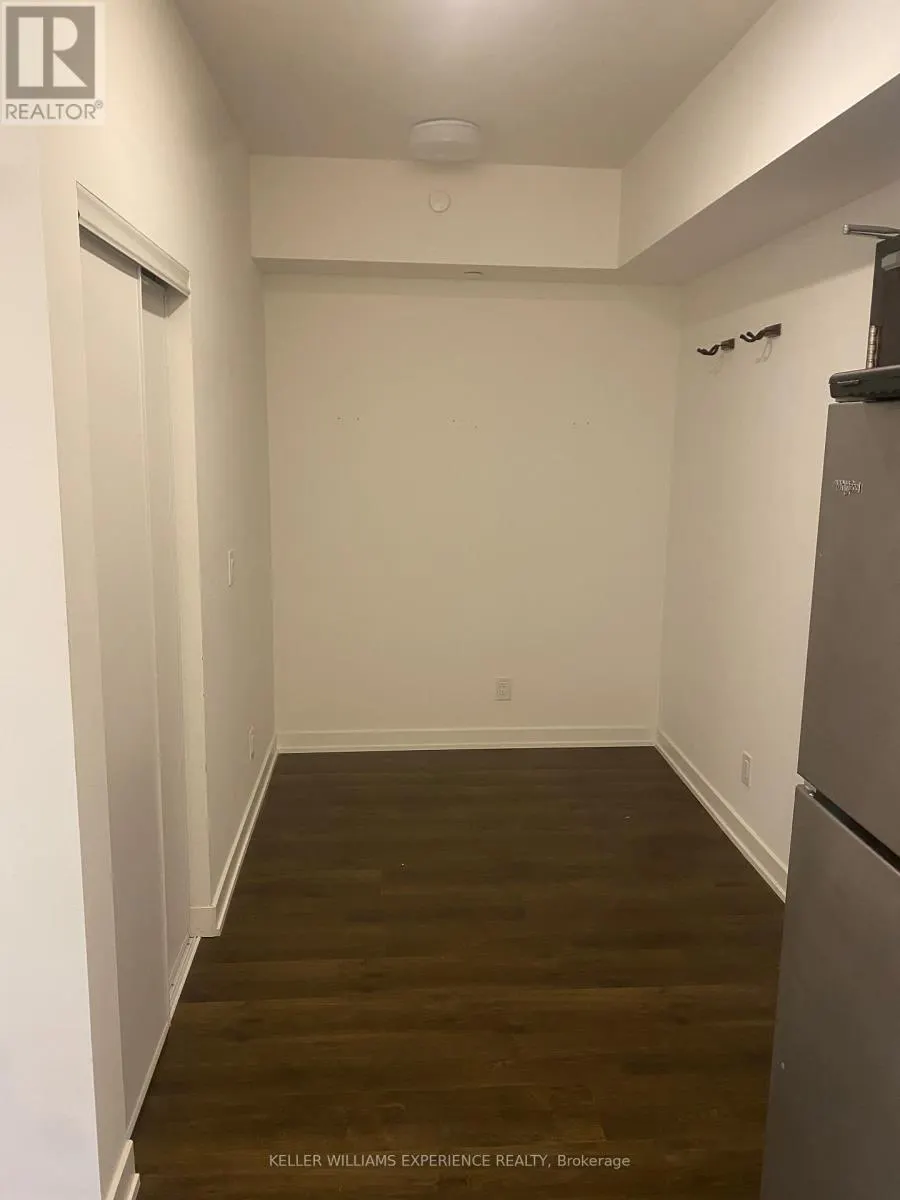 703 - 56 LAKESIDE TERRACE