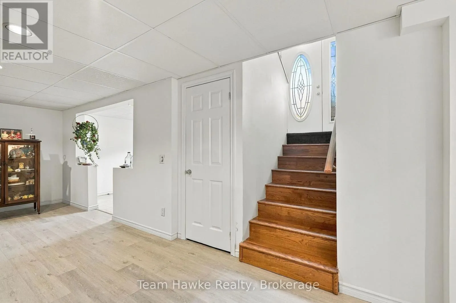 464 WEST STREET W