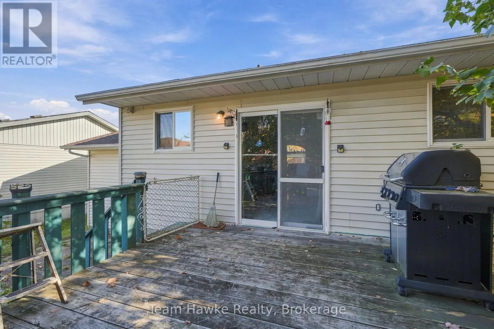 464 WEST STREET W