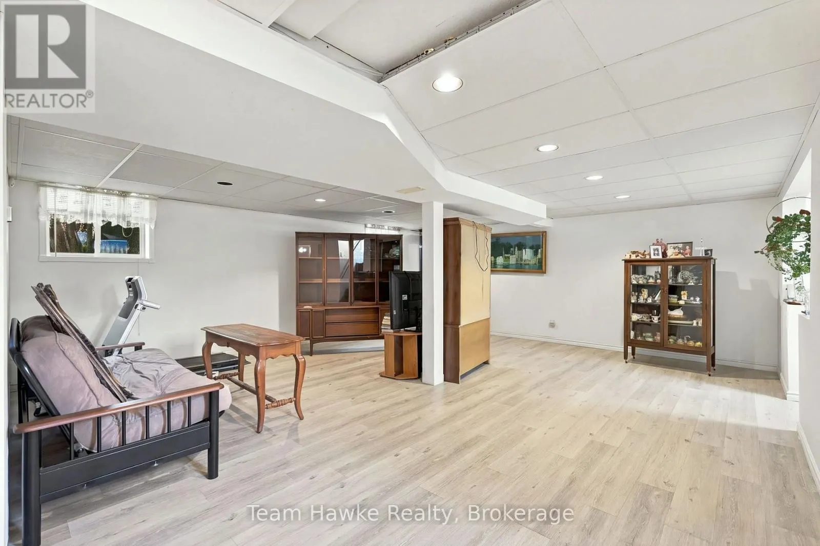 464 WEST STREET W