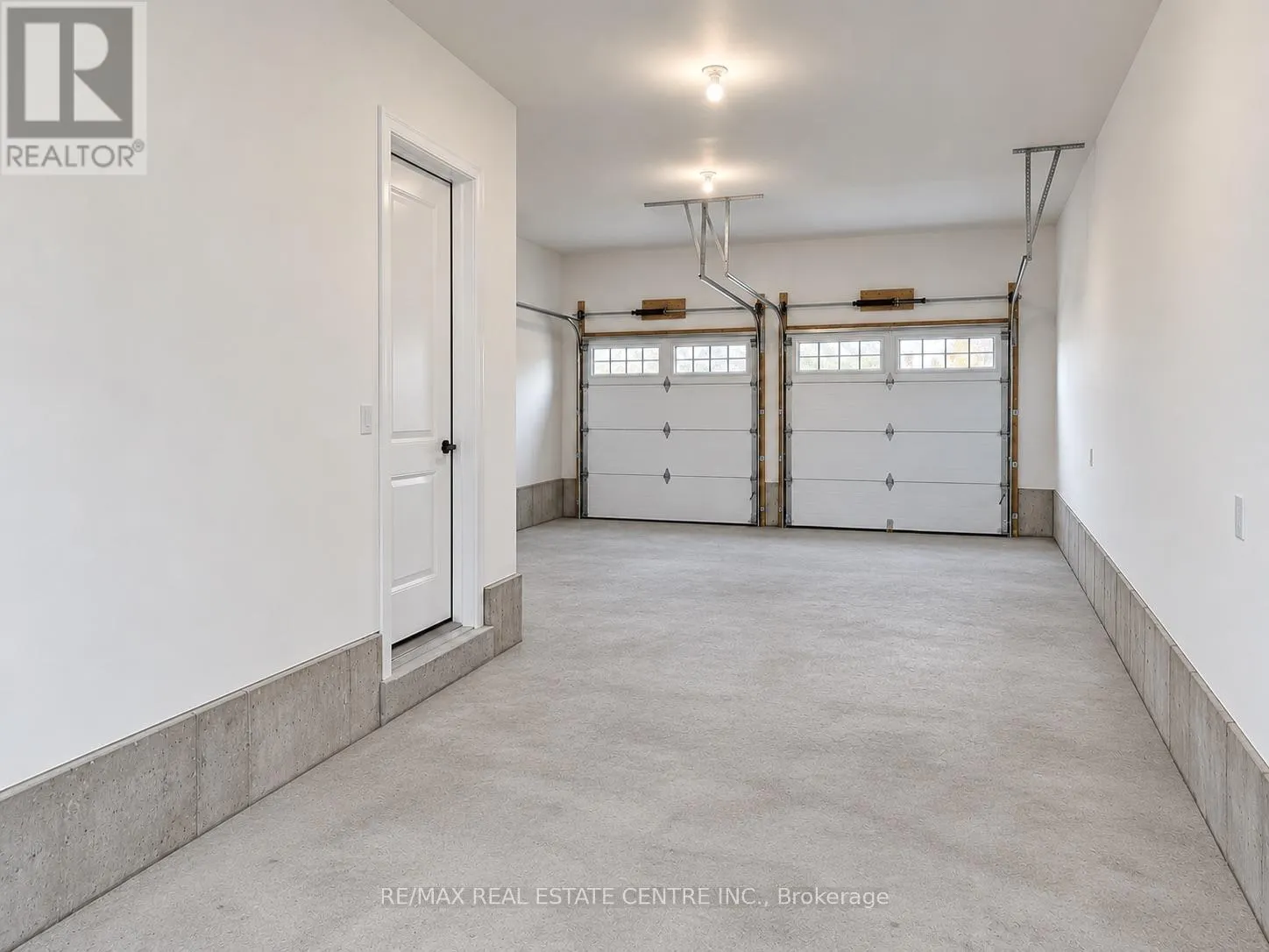 13 VINNICOMBE DRIVE