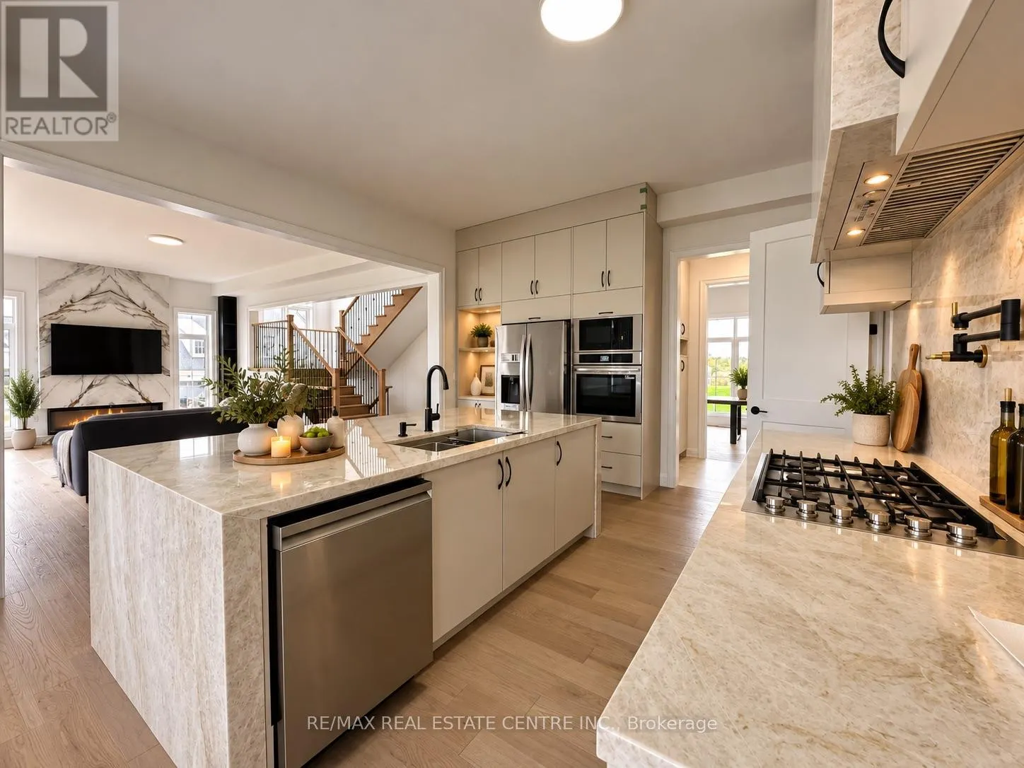 13 VINNICOMBE DRIVE
